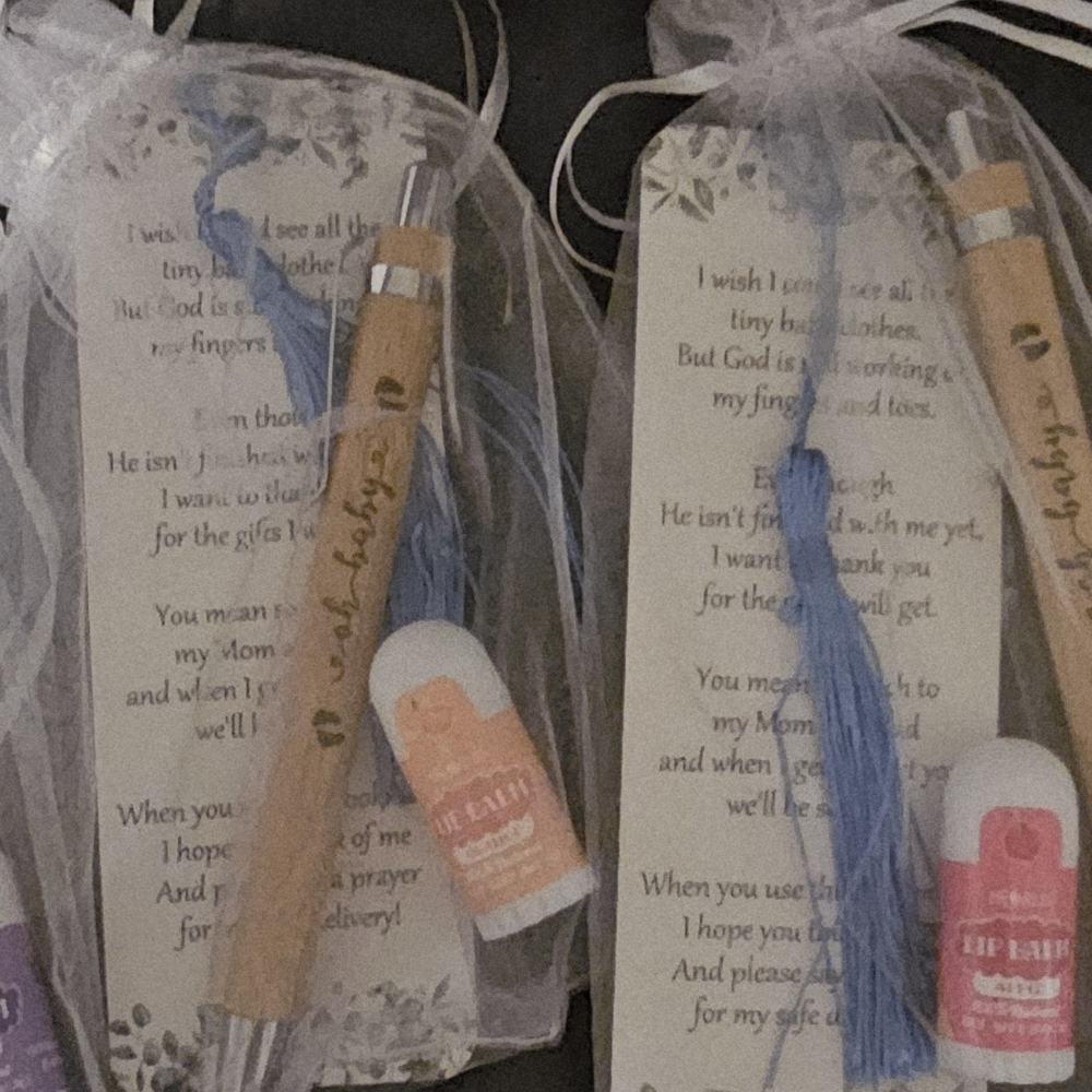 Baby Shower Items - Picture 8 of 10